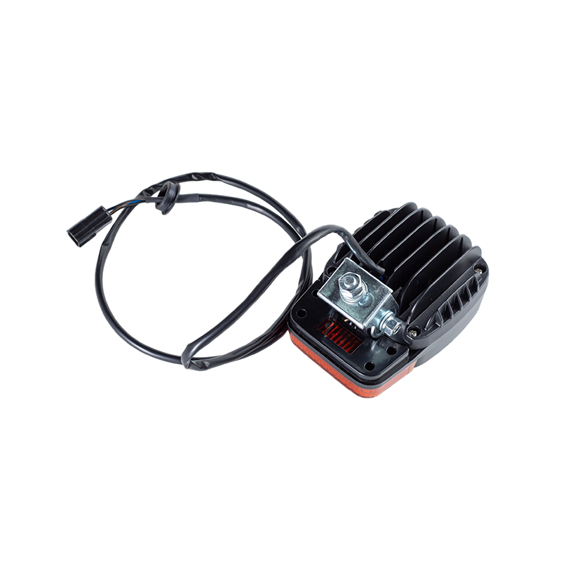 001 Lumină combinată multifuncțională / Lumină de lucru cu 4 LED-uri cu semnalizare și lumină de poziție pentru stivuitor